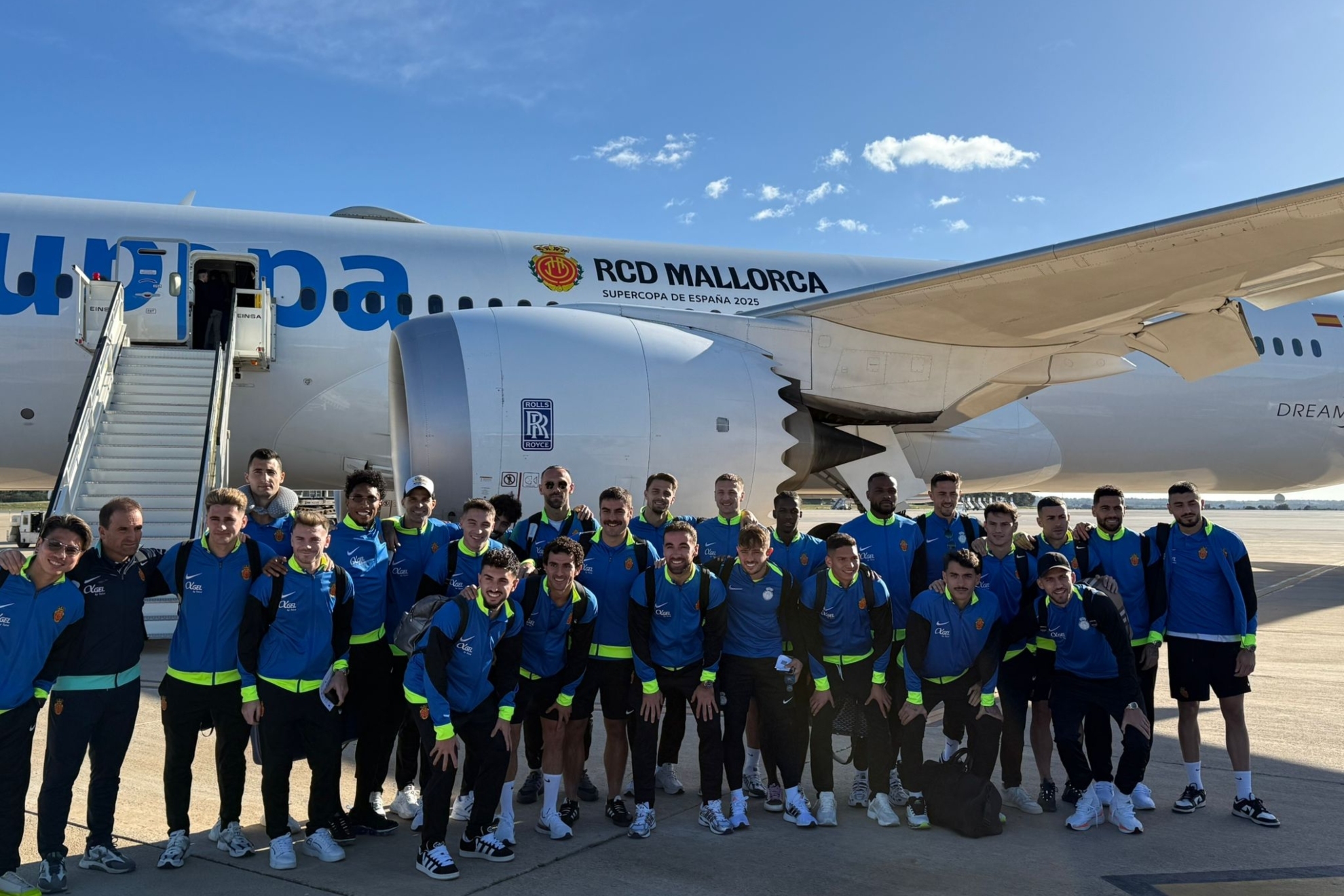 更是在关键 更是在关键